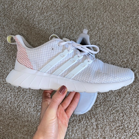 Adidas Questar Flow Sneaker - Picture 2 of 5